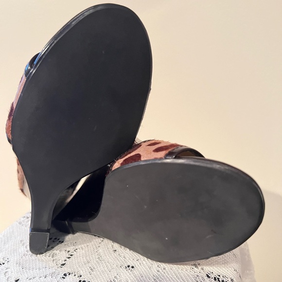 BEAUTIFUL MICHAEL KORS WEDGE HEELS - Picture 8 of 11